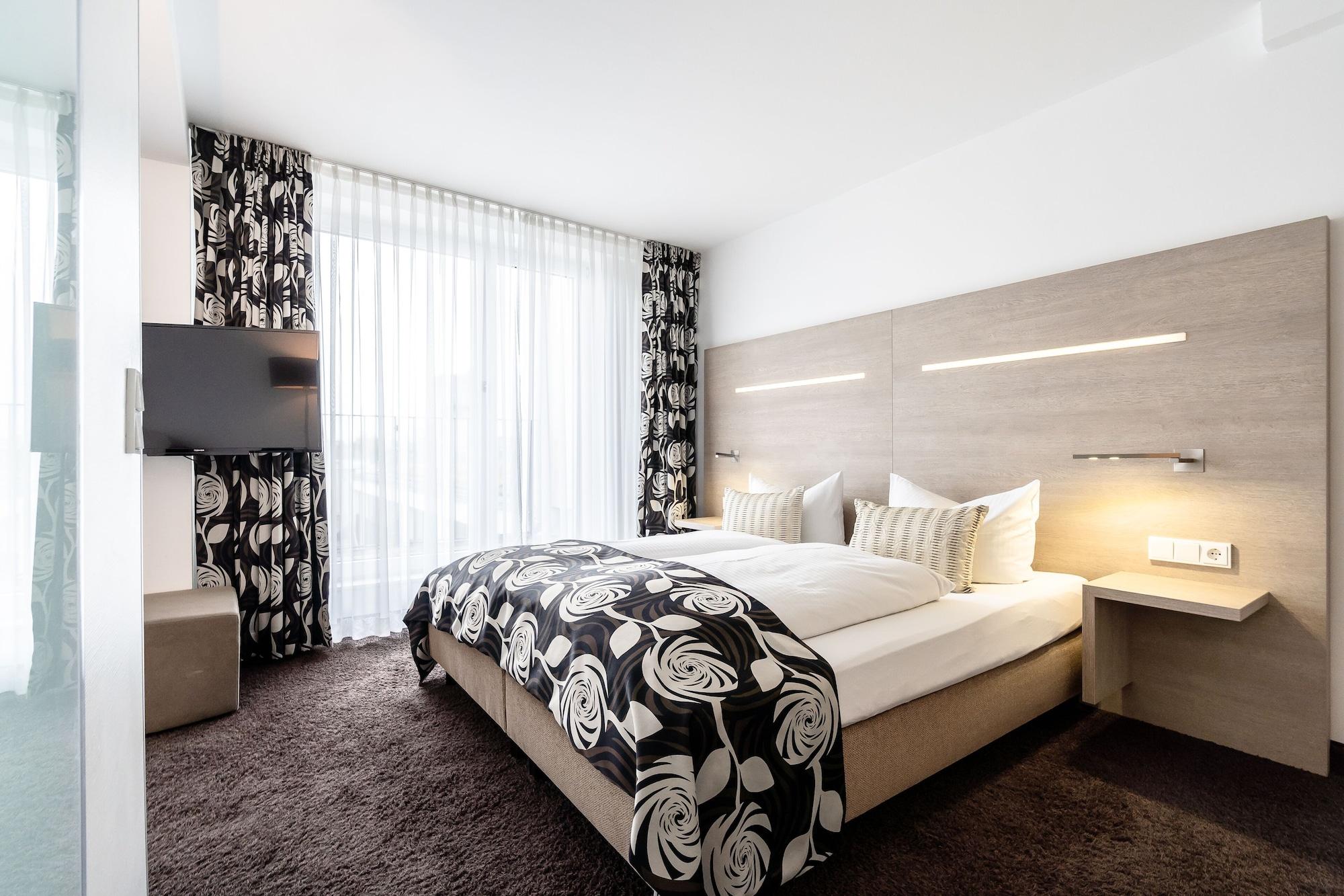 Demas 3* Munich