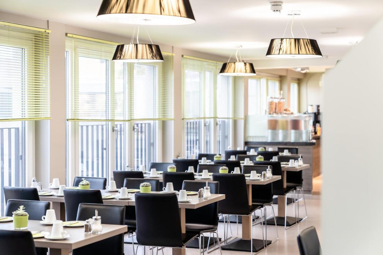 Demas Munich